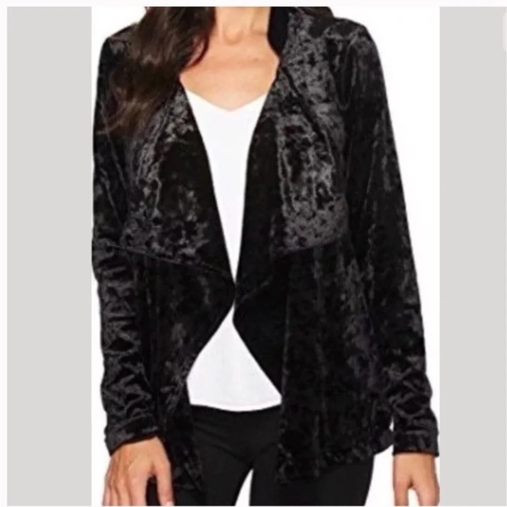 XS BLANKNYC BLACK VELVET ASYMMETRICAL JACKET NWOT - Picture 4 of 8